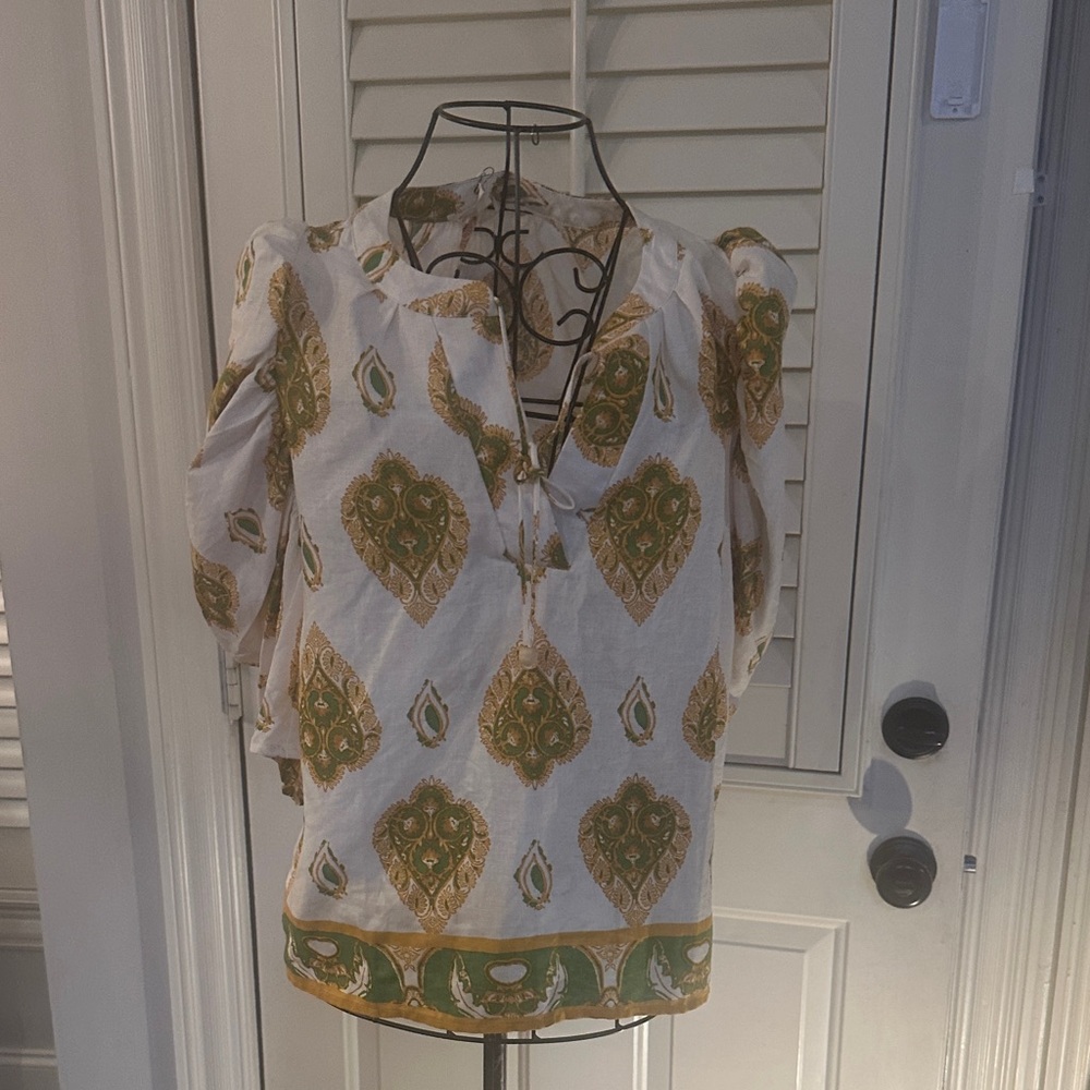 Haute Ellie Elegant White and Gold Blouse